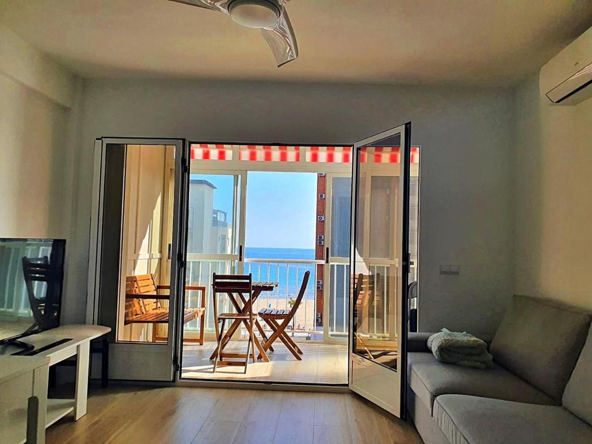 First Line With 3 Bedrooms And Seaviews Apartament *